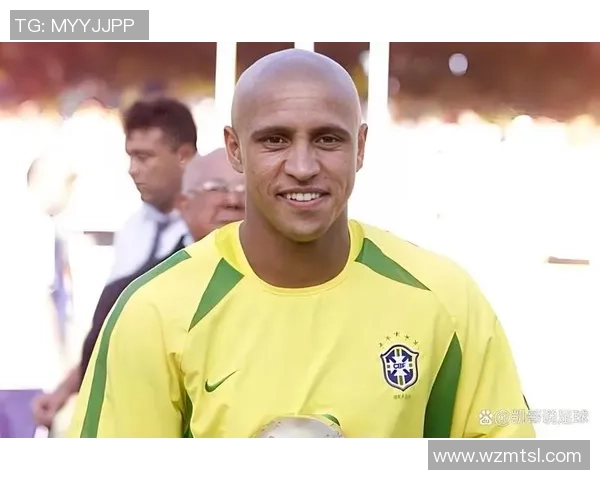 四十岁巴西足球明星重返赛场展现传奇风采与不屈精神