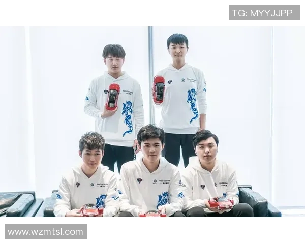 现役足球明星齐聚一堂打造梦幻球队展现巅峰竞技魅力